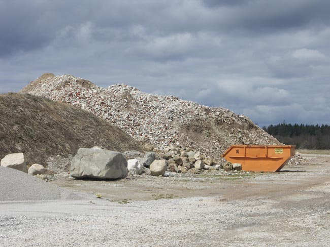 14.4.2006: Verf�llmaterialberg h&ouml;her als 7m
