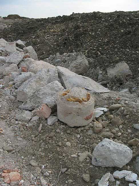 1.8.2004: Verf&uuml;llmaterial verunreinigt mit Isolierstoffen
